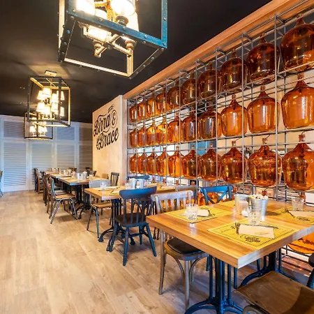 Hsm San Martino Hotel Garbagnate Monastero