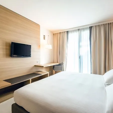 Hsm San Martino فندق Garbagnate Monastero