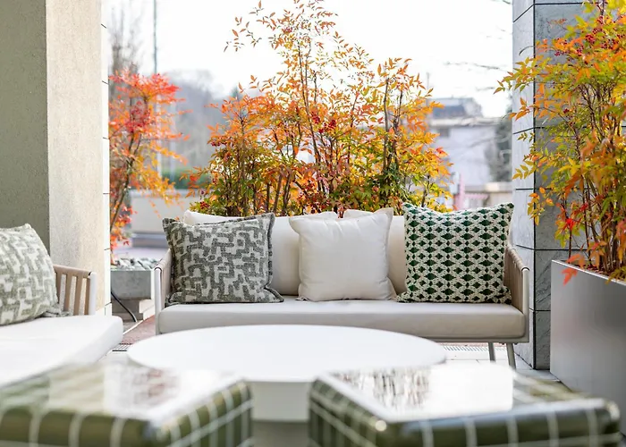 Hsm San Martino מלון Garbagnate Monastero