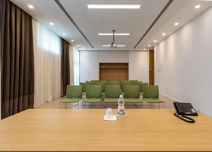 Hsm San Martino 3* Гарбаньяте-Монастеро