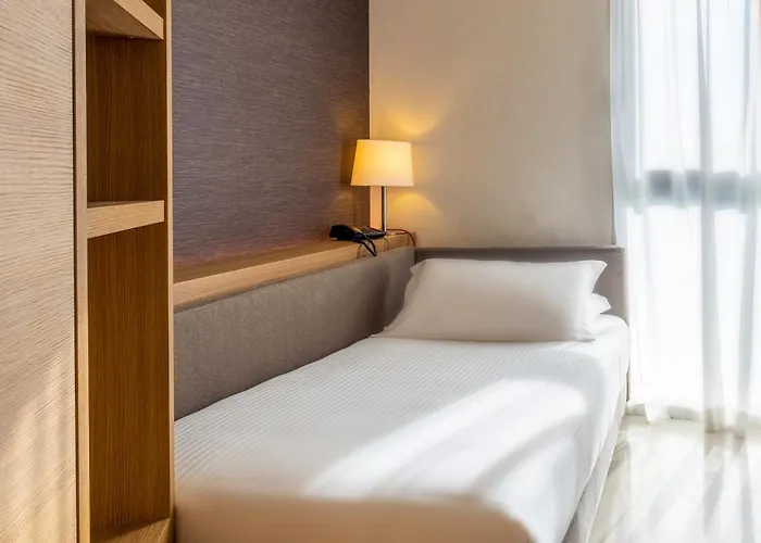 Hsm San Martino 3* Гарбаньяте-Монастеро